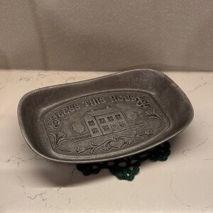 Vintage Pewter Wilton Armetale Bread tray